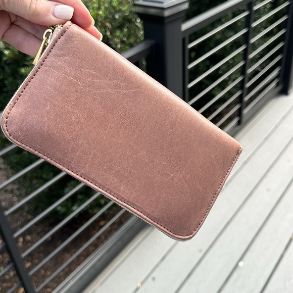 FOUNT Cettie Accordion Wallet in Ballet Slipper - Picture 8 of 14